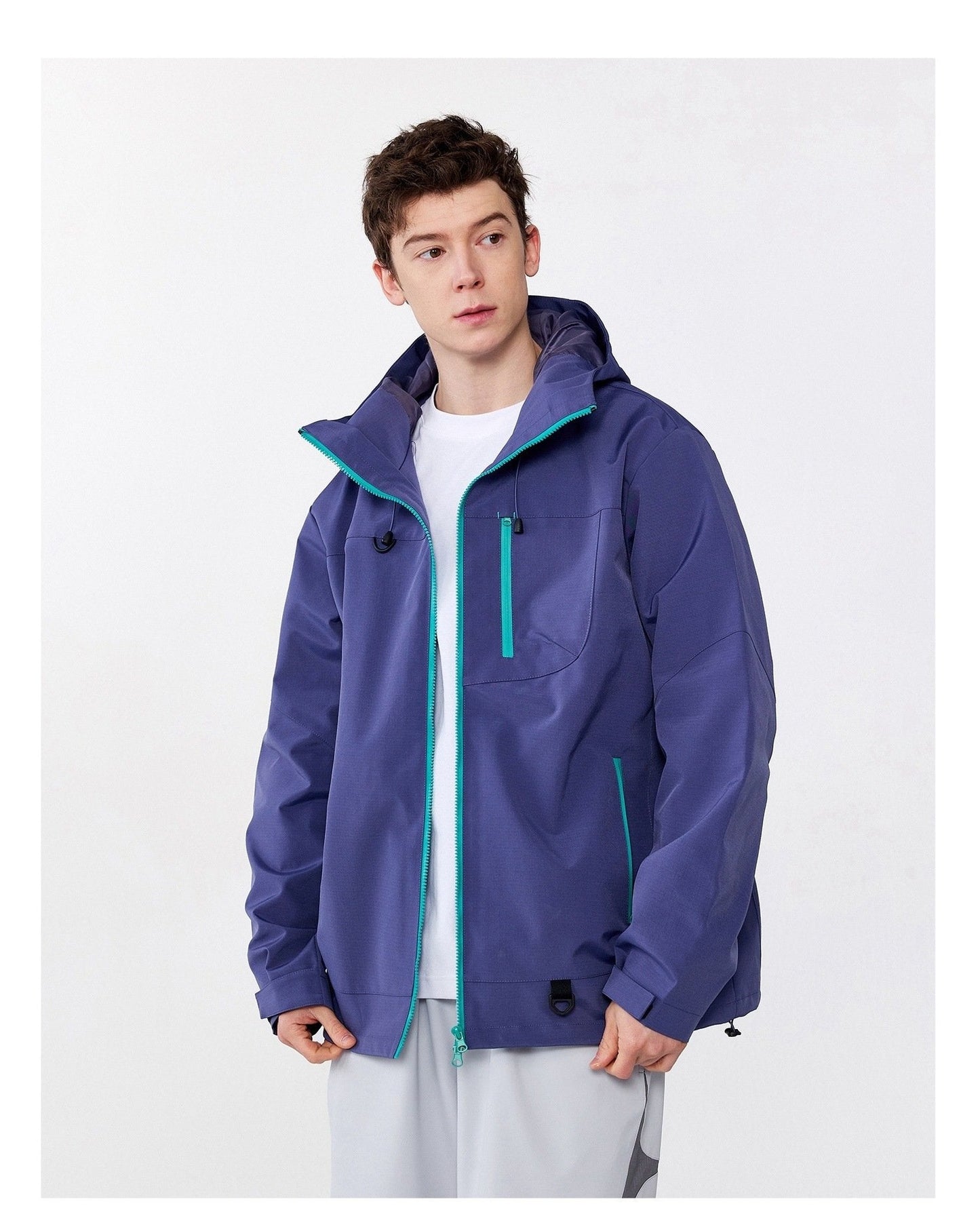 WeatherMaster Elite Jacket: The Ultimate Gift for Outdoor Lovers & Daily Commuters!