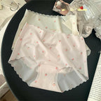 Women’s Ultra-thin Traceless Ice Silk Panties